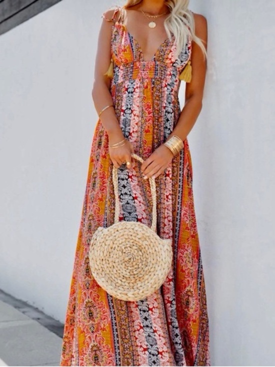 En Creme Dresses & Skirts - NEW!! En Creme Gorgeous Boho Pattern Maxi Dress